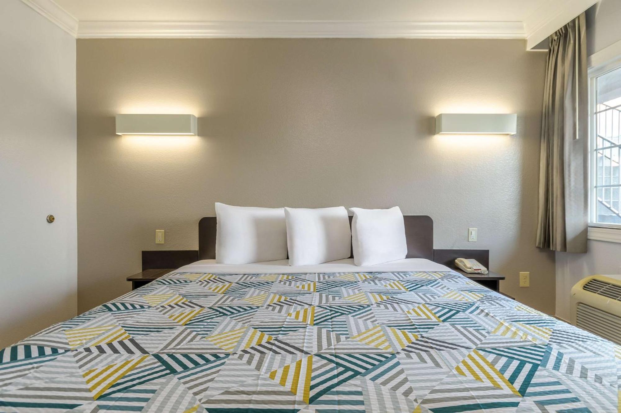 Motel 6-San Jose, Ca - Convention Center Esterno foto